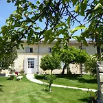 Oda ve Kahvaltı La Vigneraie De Laura 4*